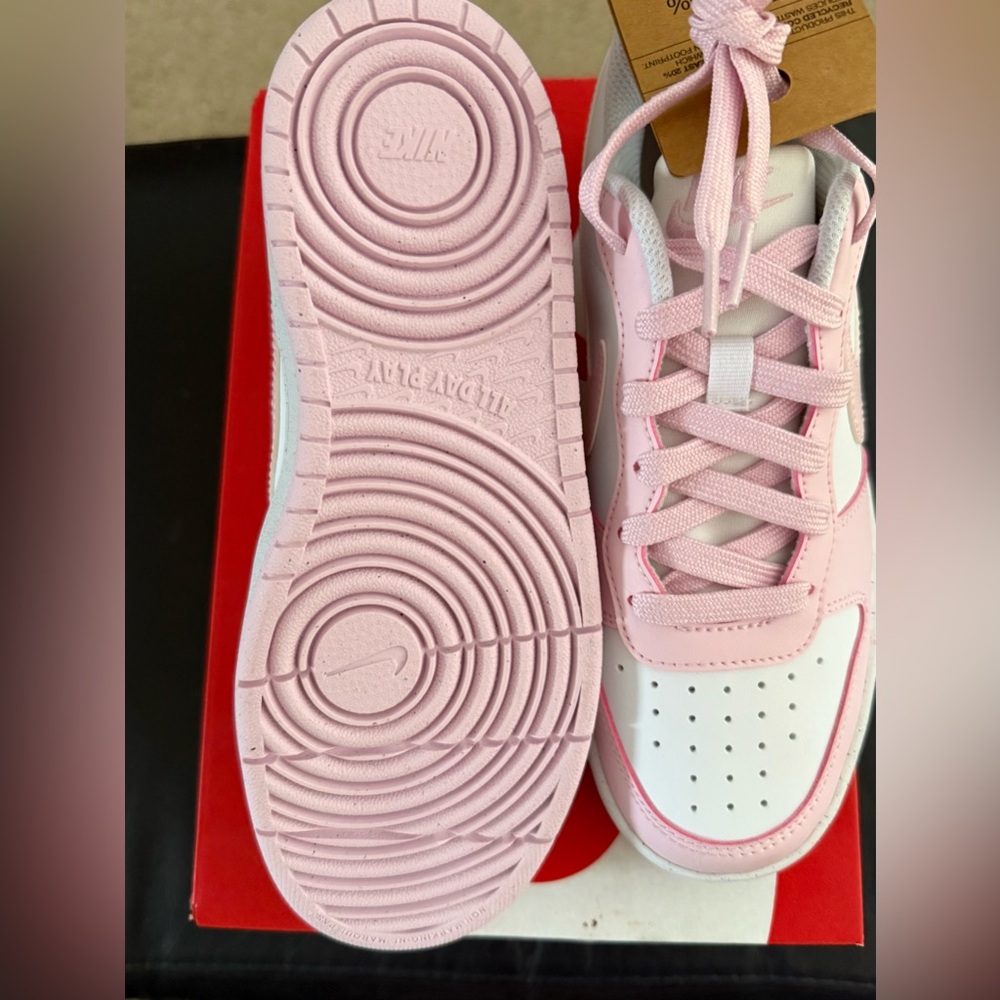 NEW Nike kids court borough low redraft sneakers shoes. Sz 5 Y/6.5 W pink white. - Picture 5 of 16